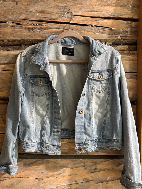 Love Tree Jackets & Blazers - Light Wash Crop Denim Jacket - Light Blue